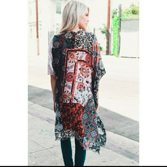 LAST 1⚠️BOHO KIMONO - Picture 3 of 3